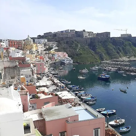 La Romantica - Corricella Terrace